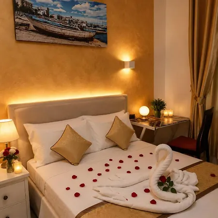 Taj Luxury מסטרה