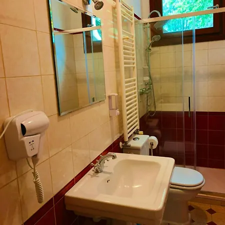 Taj Luxury בית הארחה מסטרה