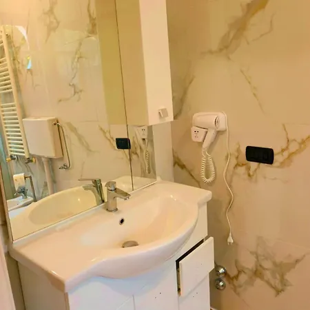 Taj Luxury 게스트하우스 메스트레